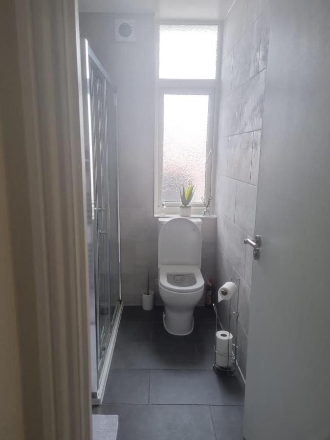 Attractive 2 Bed Apartments Free Wi-Fi And Parking 克罗伊登 外观 照片