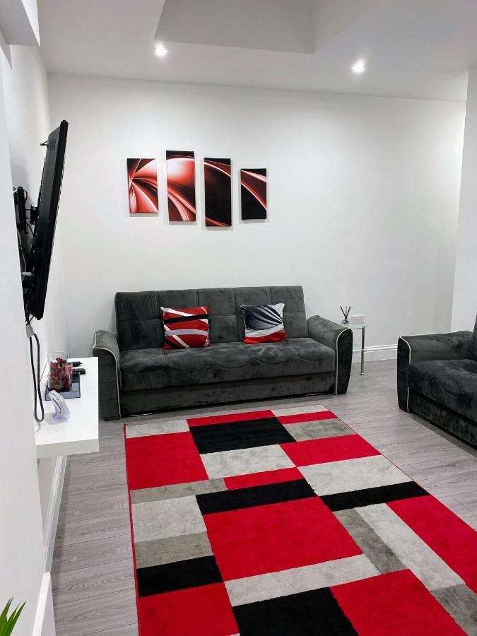 Attractive 2 Bed Apartments Free Wi-Fi And Parking 克罗伊登 外观 照片