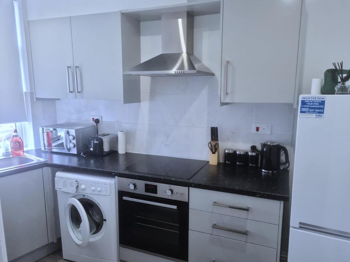 Attractive 2 Bed Apartments Free Wi-Fi And Parking 克罗伊登 外观 照片